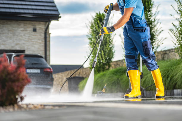 Professional Pressure Washing Services in Friendswood, TX