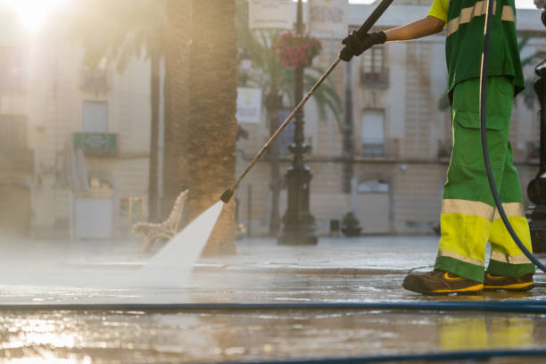 Best Pool Deck Cleaning in Friendswood, TX